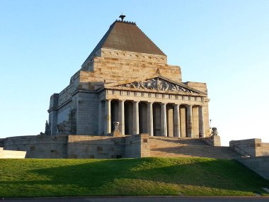Melbourne, Avustralya: Günbatımında Anma Tapınağı 