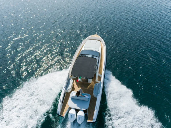 Motor Yacht Navigering Antenn — Stockfoto