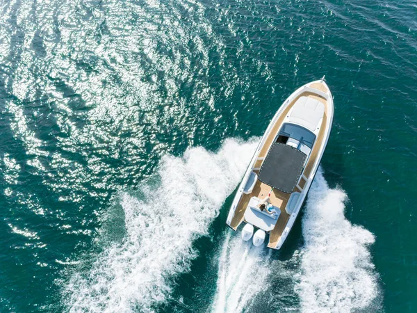 Motor Yacht Navigering Antenn — Stockfoto