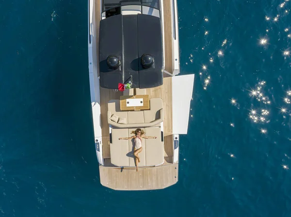 Aerial View Young Woman Yacht Amalfi Coast Positano Italy — Stock Photo, Image