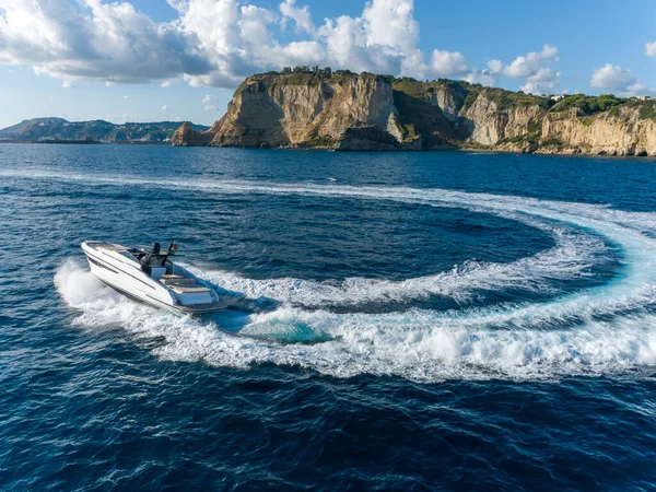 Вид Воздуха Роскошную Яхту Средиземном Море Побережье Наполи — стоковое фото