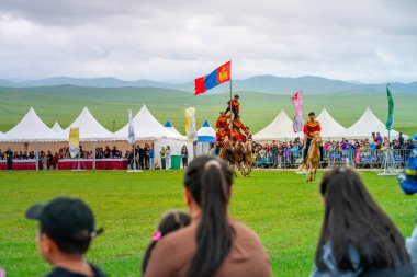 Ulaanbaatar, Moğolistan - 3 Ağustos 2024 - Danshig Naadam ve Khuree Tsam festivali, Moğolistan 'ın antik dini ve kültürel festivali, Papa Zanabazar' ın taht töreni ile ilgilidir.