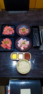 Pirinçli Yakiniku eti.