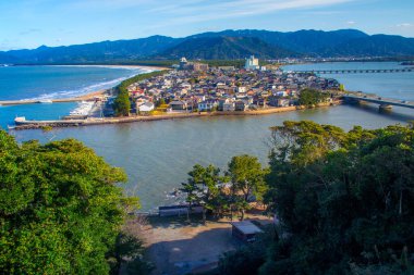 Karatsu Körfezi, Karatsu Kalesi, Karatsu, Saga, Kyushu, Japonya manzaralı.
