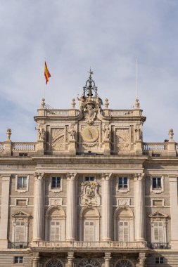 Madrid kraliyet sarayı dışarıdan