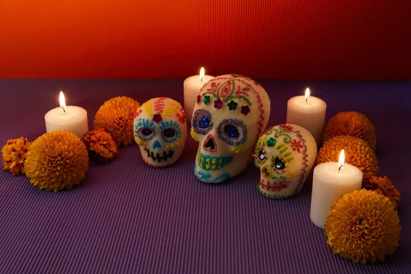 Dia Los Muertos Day Dead Sockerskalle Med Ljus Och Cempasuchil — Stockfoto