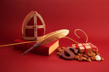 Sinterklaas - Aralık 'ta Aziz Nicholas Günü. Belçika 'da çocuklar tatil yapıyor. Çikolatalı, baharatlı zencefilli kurabiyeler..