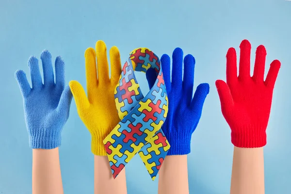 Nastro Puzzle Giornata Mondiale Della Consapevolezza Dell Autismo — Foto Stock