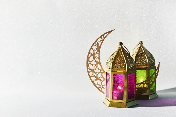 Muselman Helig Månad Ramadan Kareem Ornamental Arabisk Lykta Med Brinnande — Stockfoto