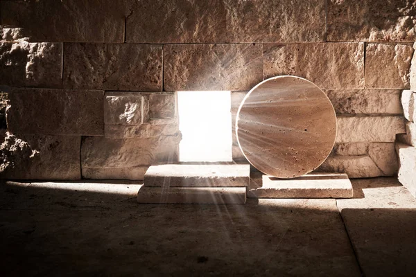 Luce Dall Interno Della Tomba Gesù Resurrezione Gesù Cristo Concetto — Foto Stock