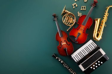 Müzik okulu konseptine geri dönelim. Müzik dersi okul konsepti
