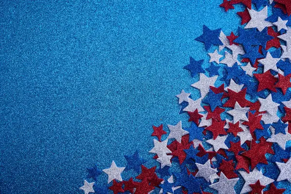 Kırmızı, beyaz ve mavi parlayan yıldızlardan oluşan bir kolleksiyon..