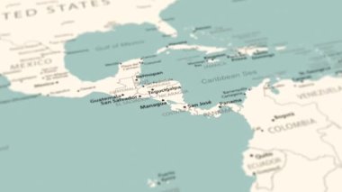 Nikaragua dünya haritasında. Pürüzsüz harita dönüşü. 4K canlandırması.
