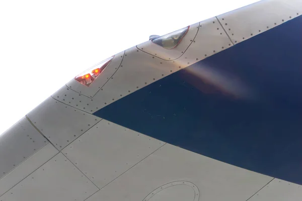 Ala Avión Blanco Azul Con Luces Señal Cerca —  Fotos de Stock