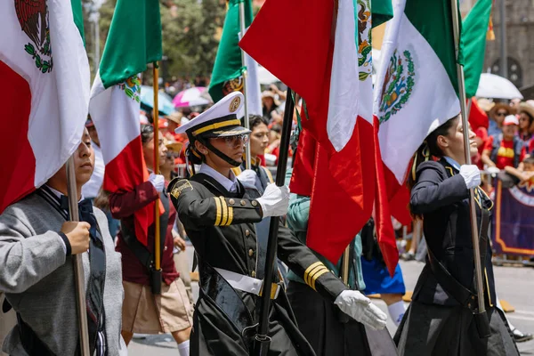 Representación Batalla Del Mayo Estudiantes Marchan Desfile Cívico Aniversario Batalla —  Fotos de Stock