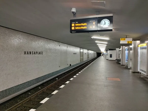 Берлін Німеччина Липня 2022 Порожня Платформа Берлінської Станції Метро Hansplatz — стокове фото