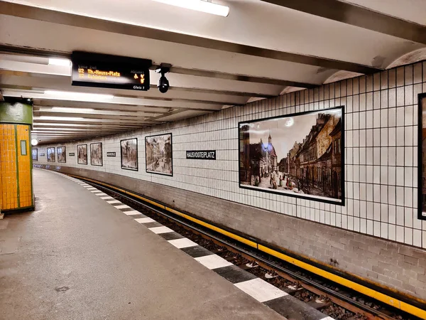 Берлін Німеччина Липня 2022 Платформа Старої Станції Берлінського Метрополітену Історичні — стокове фото