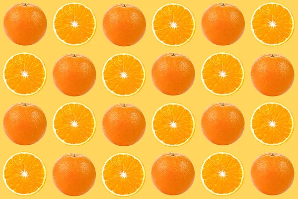 Oranje Fruit Geïsoleerde Textuur Sinaasappelschijfjes Effen Kleur Achtergrond Minimaal Fruitconcept — Stockfoto