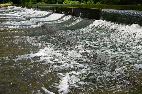 Rinnande Vatten Floden Rafting Floden Jihlava Och Vacker Naturlig Pool — Stockfoto