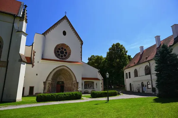 Красивый Старый Монастырь Порта Коэли Хищники Тиснова Чехия — стоковое фото