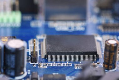 Elektronik devre kartı kapanıyor.