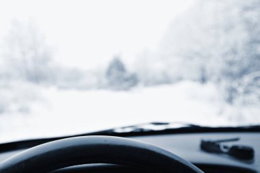 paisaje invernal con la carretera