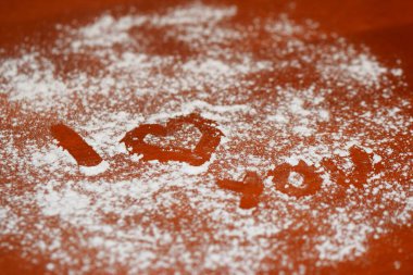 Seni unla yazılmış seviyorum.