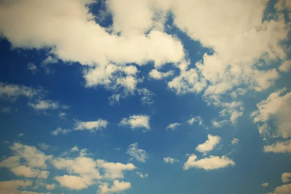 Красиві Хмари Фоні Блакитного Неба — стокове фото