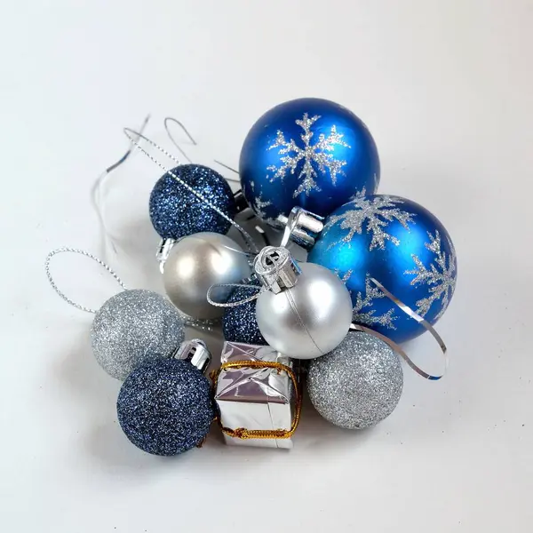 Kerstdecoratie Met Zilveren Kerstballen — Stockfoto