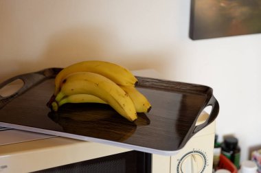 Tahtada muz kesme tahtası