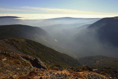 Snezka, Çek Cumhuriyeti 'nin en yüksek dağı, Dev Dağlar - Krkonose Ulusal Parkı, Çek Cumhuriyeti ve Polonya - Avrupa. 