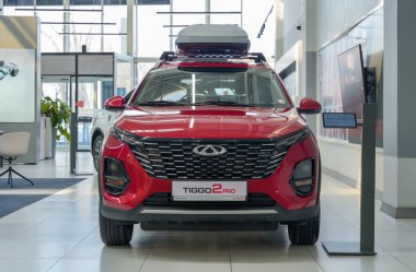 Almaty, Kazakistan - 13 Mart 2025: Chery Tiggo 2pro sergi salonunda. Çinli otomobil üreticisi                         