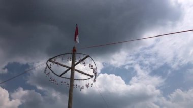 Panjat Pinang adlı Endonezya bağımsızlık günü