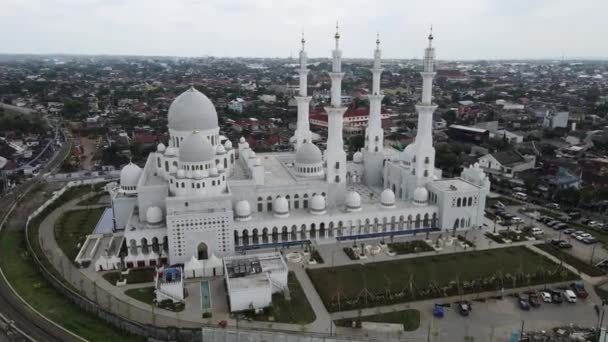 Vista Aérea Mezquita Sheikh Zayed Nahyan Nuevo Hito Ciudad Surakarta — Vídeo de stock
