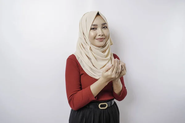 Feliz Bela Menina Muçulmana Asiática Vestindo Lenço Cabeça Orando Deus — Fotografia de Stock