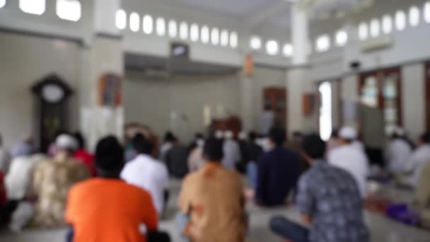Розмитий Фон Ісламські Чоловіки Моляться Мечеті Ятницю Збирання Мечеті — стокове відео