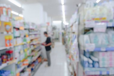 Bokeh hafif arkaplanlı, bir pazarda adanın iç kısmının soyut bulanıklığı.