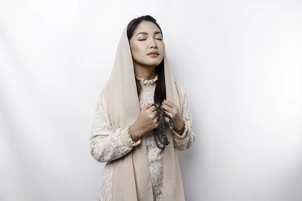 Religious Beautiful Asian Muslim Girl Wearing Headscarf Praying God —  Fotos de Stock