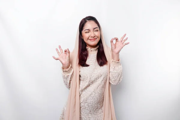 Portrait Smiling Asian Muslim Woman Giving Hand Gesture Isolated White — Stock Photo, Image