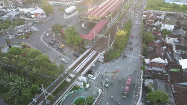 Tráfico Aéreo Con Puente Ferroviario Ciudad Yogyakarta — Vídeo de stock