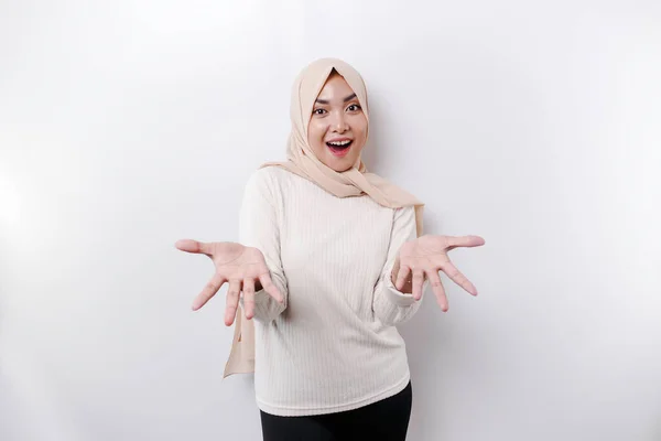Porträtt Ung Vacker Asiatisk Muslimsk Kvinna Bär Slöja Gest Eid — Stockfoto