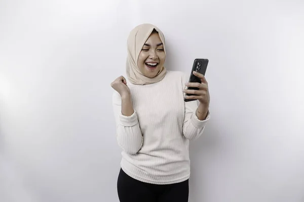 Young Asian Muslim Woman Happy Successful Expression Wearing Hijab Holding — Zdjęcie stockowe