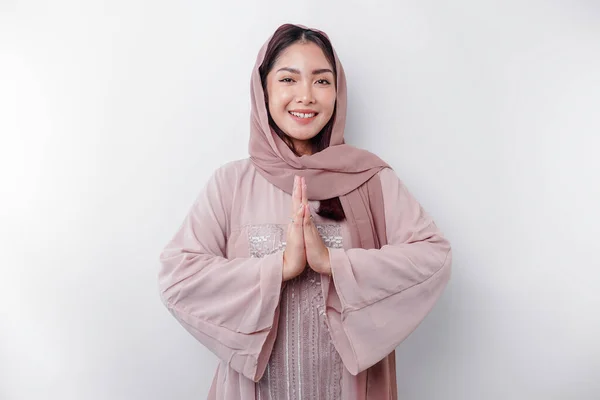 Porträt Einer Jungen Schönen Asiatischen Muslimin Mit Kopftuch Die Den — Stockfoto