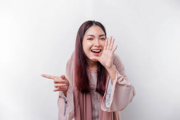Ung Vacker Asiatisk Muselman Kvinna Bär Slöja Skrikande Och Skrikande — Stockfoto