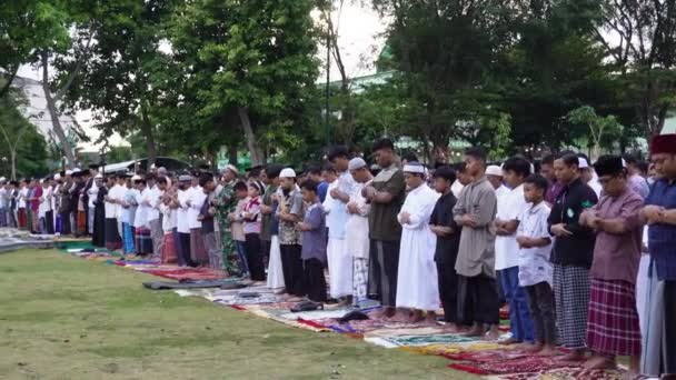 Klaten Indonesia Giugno 2023 Una Foto Della Congregazione Musulmana Che — Video Stock