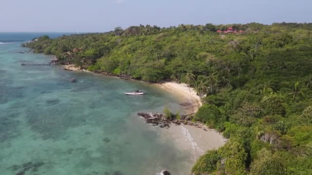 Widok Lotu Ptaka Plażę Kahyangan Karimunjawa Islands Jepara Indonezja Oddalona — Wideo stockowe