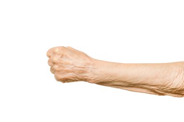 Yaşlı kadın kolu. Beyaz arka planda izole edilmiş yaşlı kadın yumruğu.