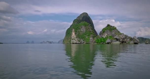 View Longtail Boat Phang Nga Bay National Marine Park Protected — Stock Video