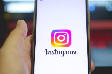 Brasilia, Federal Bölge, Brezilya. Nisan 12, 2023. Akıllı telefon ekranında Instagram logosu