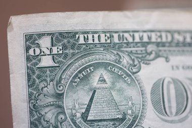 Para geçmişini dolar banknotlarıyla kapatın. Ekonomi ve finans kavramı.